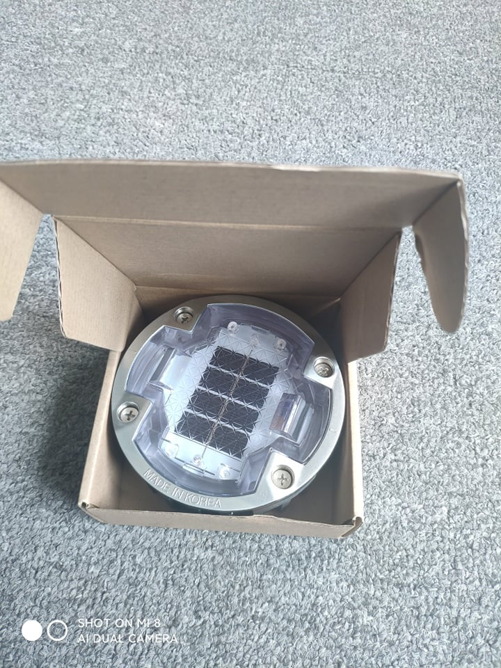 Liking Energy Solar Light blue color solar road stud lights solar garden lights