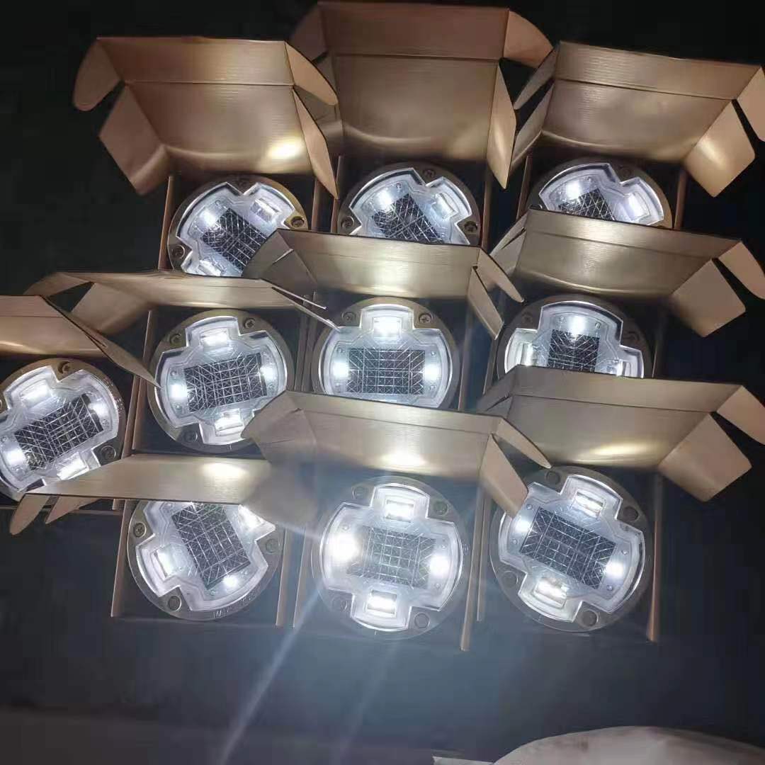 Liking Energy Solar Light white color solar road stud lights solar garden lights