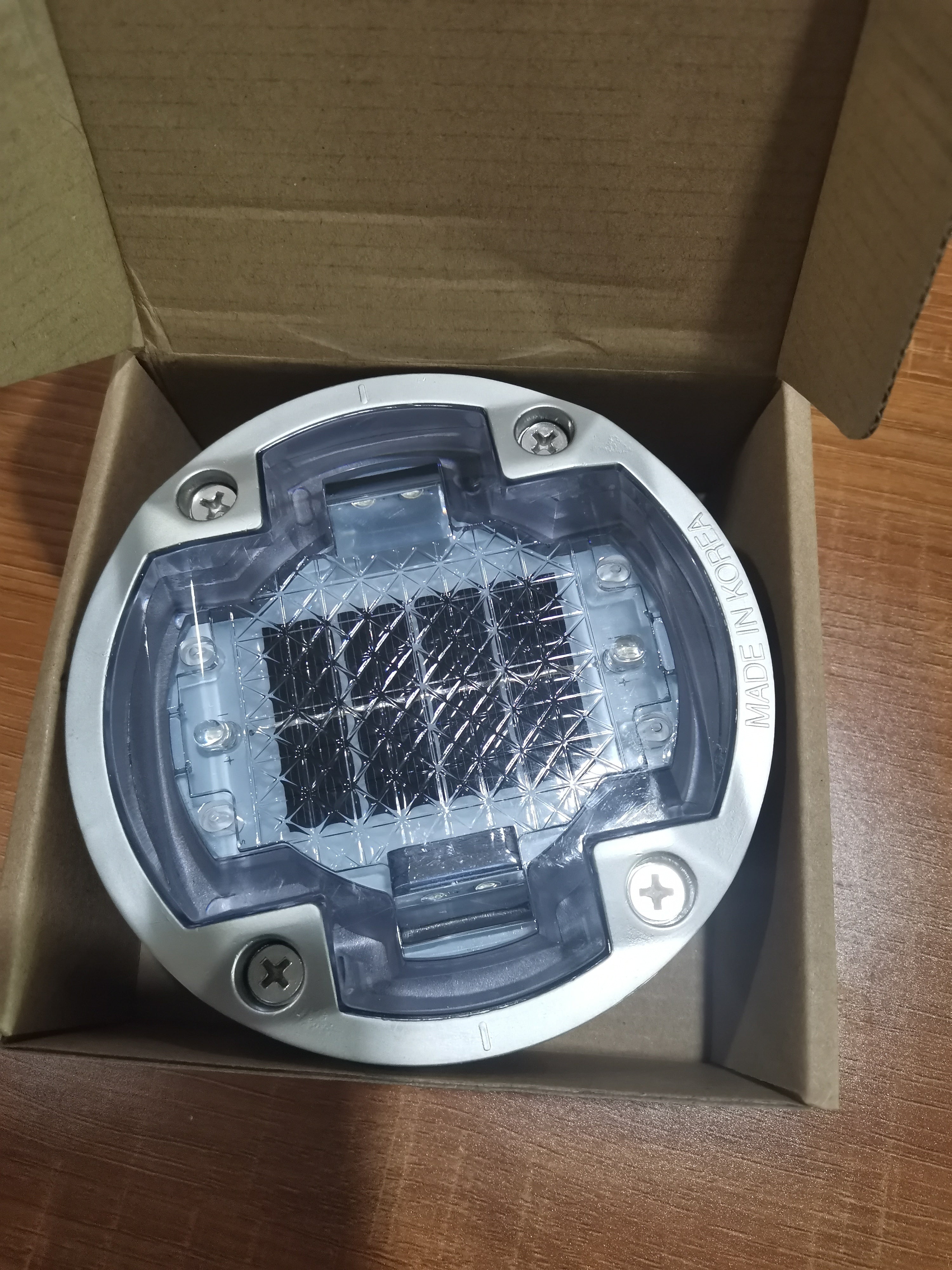 Liking Energy Solar Light white color solar road stud lights solar garden lights